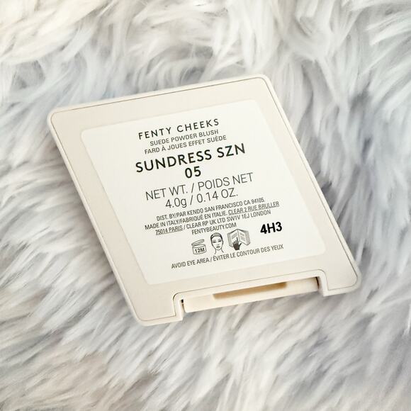 FENTY | Rhianna Cheeks Matte Suede Powder Blush | "Sundress SZN" Peachy Pink - Picture 9 of 9